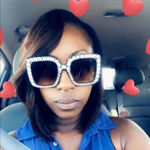 Meet your Posher, Monique